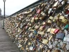 Découverte : les cadenas d’amour sur le pont des art à Paris les cadenas d'amour sur le pont des art à Paris - echodefem.com